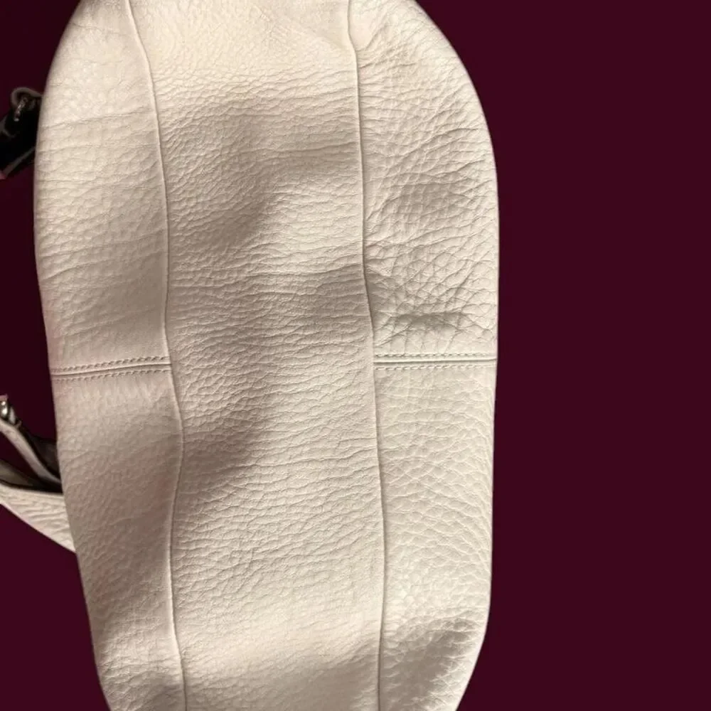 Coach Women's White and Cream Bag